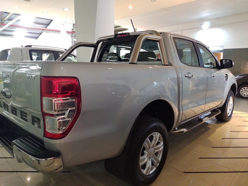 Imagen 13 de 25 de Ford Ranger 4x2 Cd 3.2 Xlt Mt Entrega Inmediata!