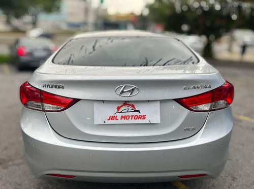 Imagem 6 de 16 de Hyundai Elantra 1.8 16v Gls Aut. 4p