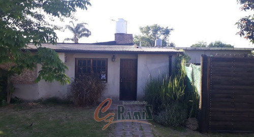 Imagen 2 de 15 de Casa En Venta 4amb Darragueira 1700 Ituzaingó