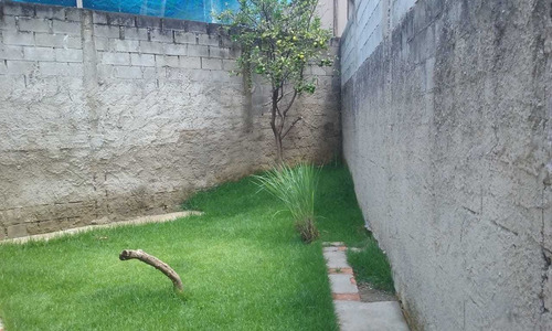 Imagem 9 de 12 de Casa 03 Quartos No Condomínio Fazenda Da Serra No Bairro Castelo. - 3545