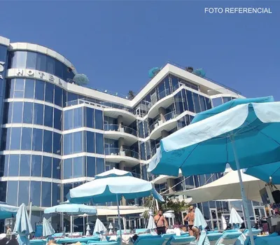 Hotel y resort en venta