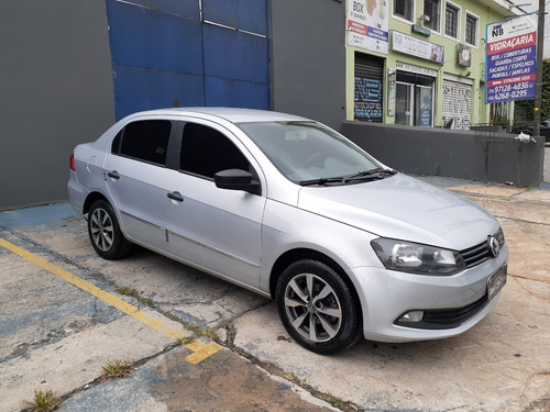 Imagem 2 de 12 de Vw Voyage 1.6 Flex 2014 Completo $ 41900 Financ