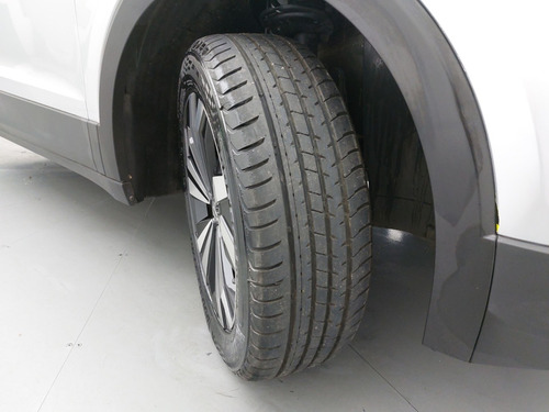 Volkswagen T-Cross 1.4 250 TSI TOTAL FLEX HIGHLINE AUTOMÁTICO