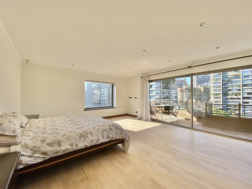 Venta Duplex Las Condes: El Golf