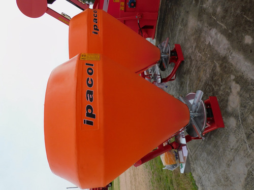 Fertilizadoras Sembr. Abonadoras Ipacol Dfd 600/1300 Ltrs.