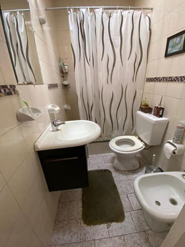 Imagen 11 de 28 de Castelar Norte Casa Ph Venta 3 Ambientes Patio Jardin Y Parrilla