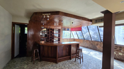 Casa En Venta En Conjunto Cerrado En El Parral (550ms)