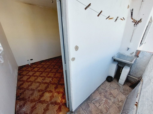 Imagem 2 de 16 de Casa Com 3 Cômodos, 1 Dormitório Para Alugar Por R$ 700/mês - Jardim Camargo Novo - São Paulo/sp - Ca0087