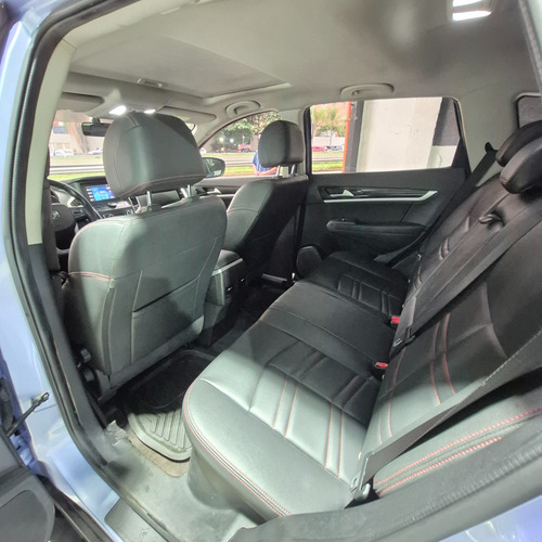 Dongfeng Ax7