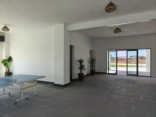Terreno En Venta En San Miguel De Allende Fraccionamiento Con Casa Club