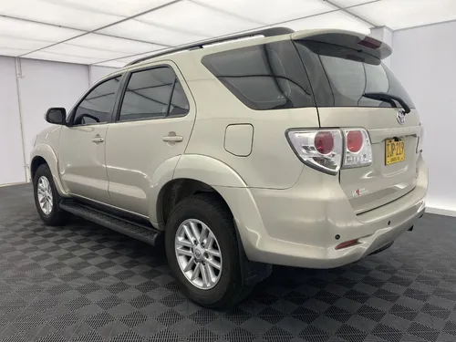 Toyota Fortuner 2.7l 4x2