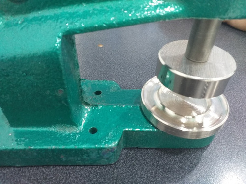 Maquina Troqueladora Remachadora Para Botones Ojal Manual