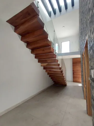 Casa Nueva En Venta En Club De Golf Paraiso Cuntry Club, Emiliano Zapata Morelos.