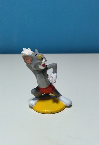 Figura Tom Con Base (tom & Jerry) Sin Marca