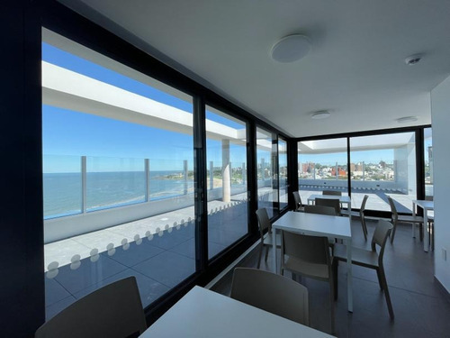 Imagen 11 de 14 de Excelente Apartamento 2 Dormitorios Frente Rambla Malvín -lyra #407