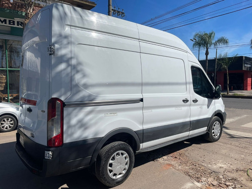 Ford Transit 2.2 Furgon Mediano 350m