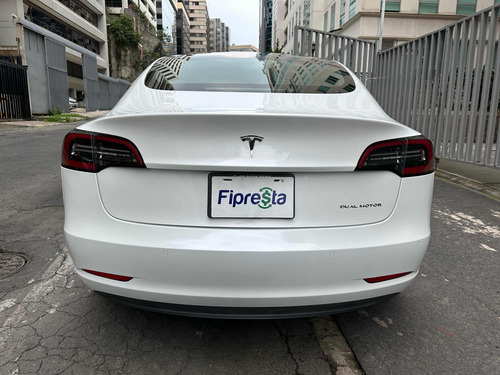 Tesla Model 3 Long Range
