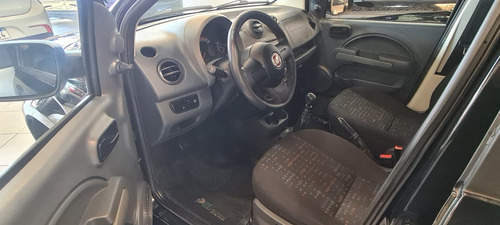 Fiat Uno 1.0 Vivace Celeb. Flex 5P