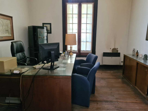 Imagen 12 de 14 de Hermosa Casa De Estilo En Ph. Ideal Profesionales -en 4 Y 58