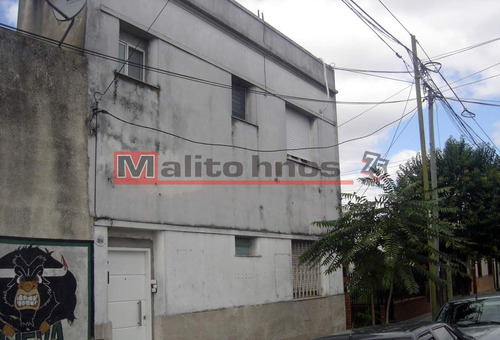 Venta Departamento Tipo Casa 2 Ambientes Con Patio En Mataderos