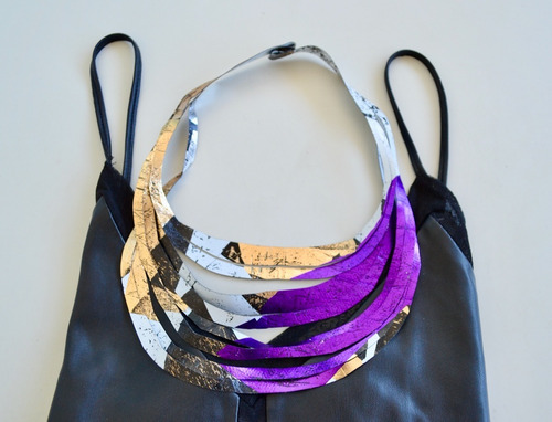 Imagen 3 de 5 de Collar Ondas Corto - Violeta