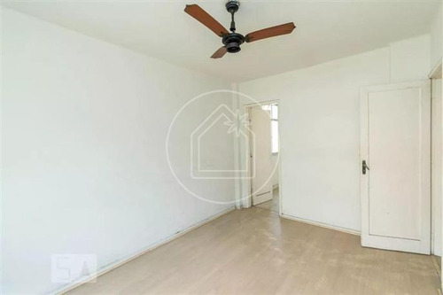 Apartamento - Ref: 879197