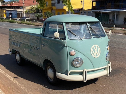 Imagem 2 de 15 de Kombi 1500 1968 Placa De Coleção