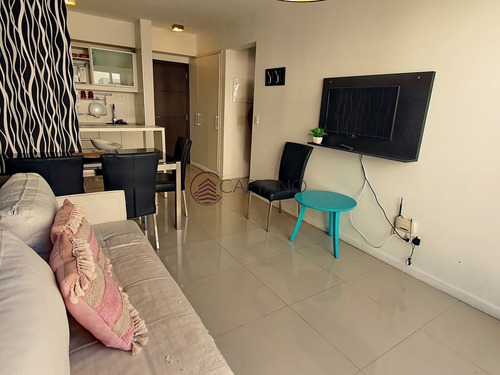 Imagen 3 de 9 de Alquilo Anual Aprtamento De 1 Dormitorio Cerca Del Puerto, Punta Del Este - Punta Del Este Peninsula
