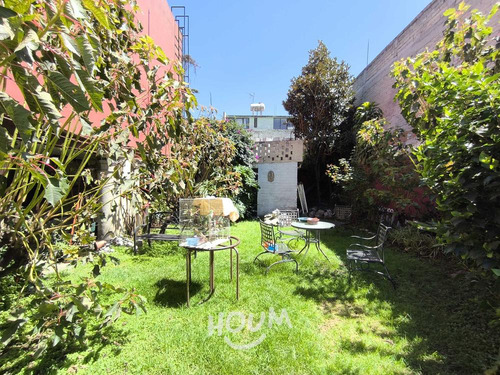 Casa En Prado Churubusco, Coyoacán Con 4 Recámaras, 321 M², Id: 140959