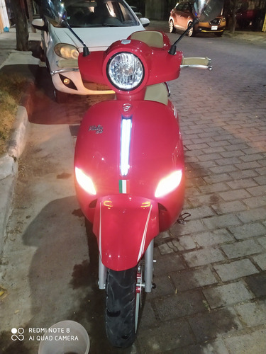 Vendo Mi Moto Italika, Con Poco Uso, Excelentes Condiciones,