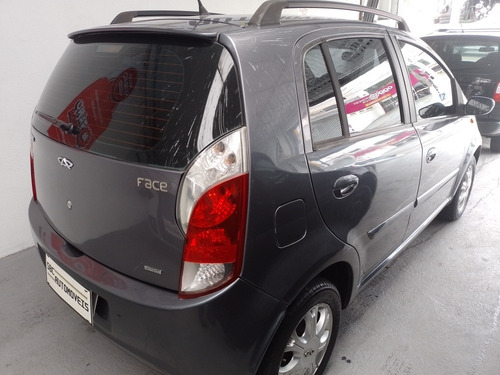 Imagem 4 de 9 de Chery Face 2011 1.3 16v 5p