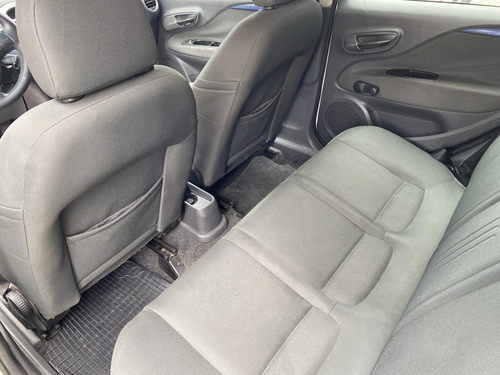 Fiat Punto 1.4 ATTRACTIVE 8V FLEX 4P MANUAL