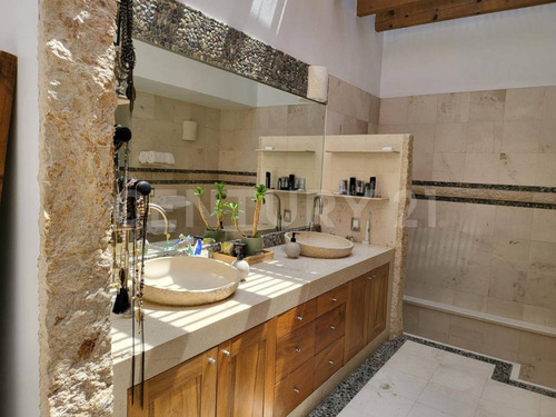 Casa En Condominio En Renta O Venta Desarrollada En Desniveles Y Tapancos