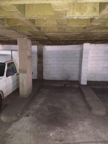 Cochera En Venta - B° Centro