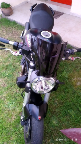 Imagen 2 de 4 de Ducati Monster 821