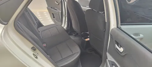Kia Rio 1.4 Emotion sedan
