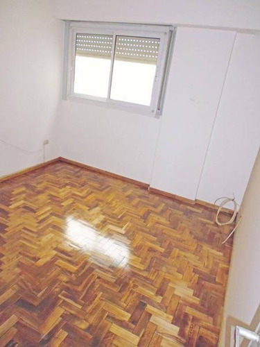 Imagen 6 de 8 de Depto 2amb Al Frente Con Balcon A 4 Cuadras Estacion