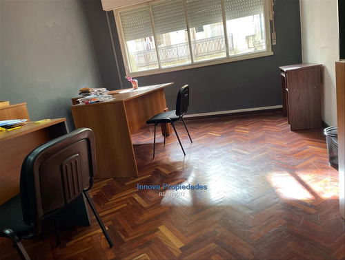 Venta Oficinas En Ciudad Vieja