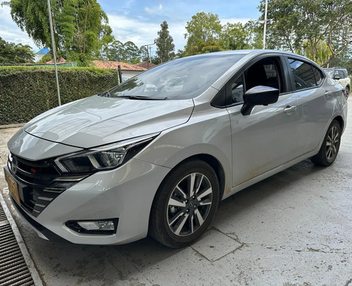 Nissan Versa  V-drive Connect At 1600cc 6ab Abs Cr