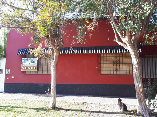 Imagen 1 de 14 de Venta De Casa / Departamentos/ Chalet/ Moreno Sur