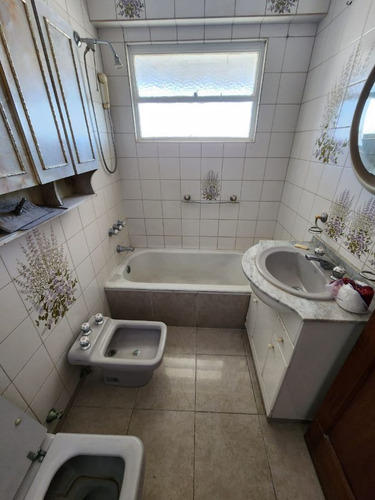 Alquiler. Departamento 3 Ambientes. Sin Cochera. Edificio 8. Villa Celina.