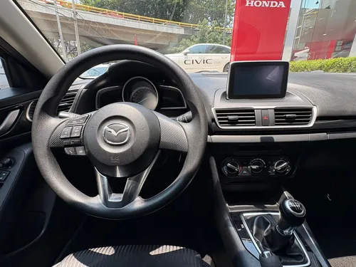 Mazda Mazda 3 2015