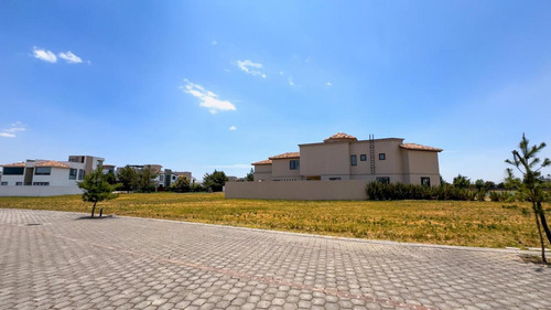 Lote Residencial En Venta En Metepec De 402m2 Rodeado De Áreas Verdes
