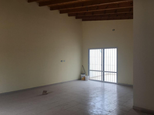 Casa En Venta - 4 Dormitorios 2 Baños - 310mts2 - General Belgrano