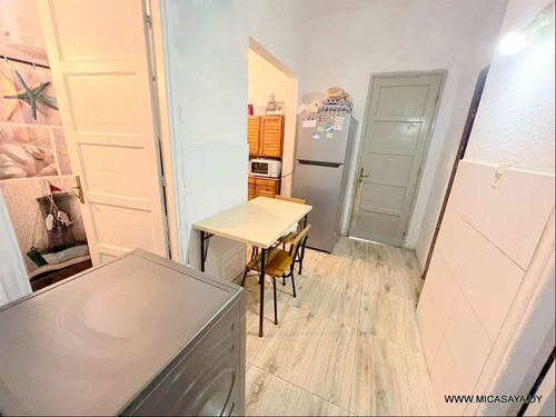 Venta O Permuta Tres Cruces, Tres Casas En Un Mismo Padrón