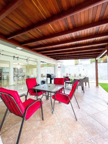 Se Vende Casa Urb La Viña
