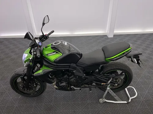 Kawasaki Er6n