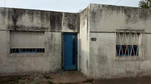 Casa Americana En Jose C. Paz.