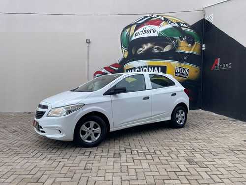 Chevrolet Onix Hatch 1.0 4P FLEX LS