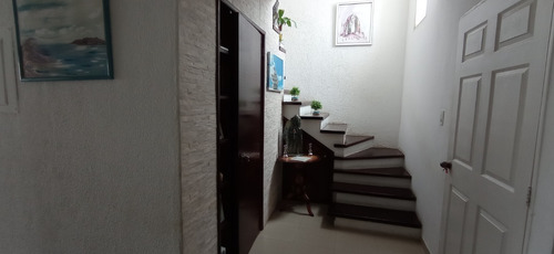 Imagen 9 de 12 de Re/max 2mil Vende Moderno Y Cómodo Townhouse En Urb. Lomas De Margarita - Isla De Margarita